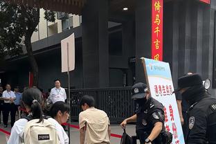 库里：每年都会有不同的挑战 对自己在遭遇低谷时反弹感到自豪